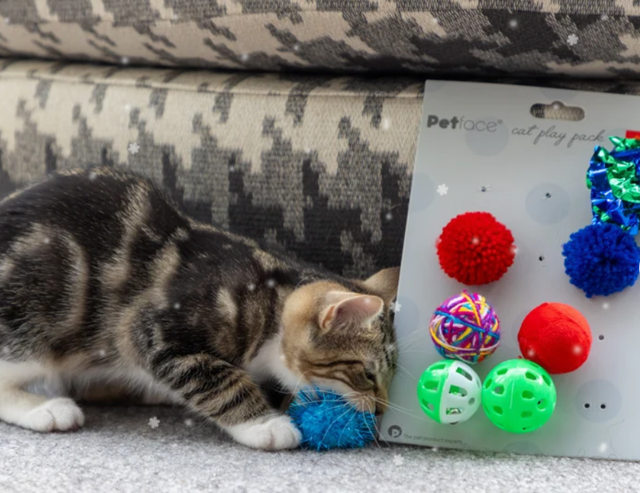 Petface Christmas Cat and Kitten Balls in two different sized packs