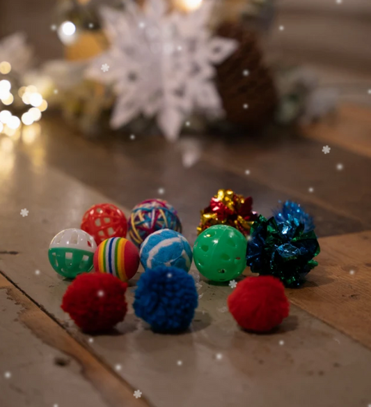 Petface Christmas Cat and Kitten Balls in two different sized packs